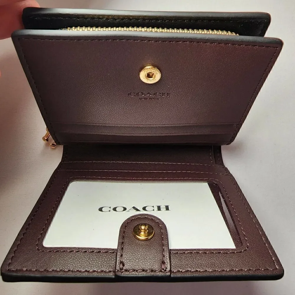 Coach snap wallet